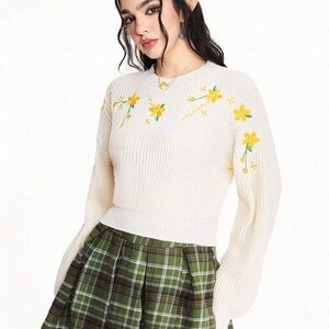 ROMWE Cream Sweater with Yellow Floral Embroidery